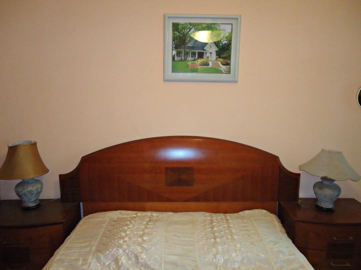 Albatros Bed & Breakfast Тбилиси Екстериор снимка